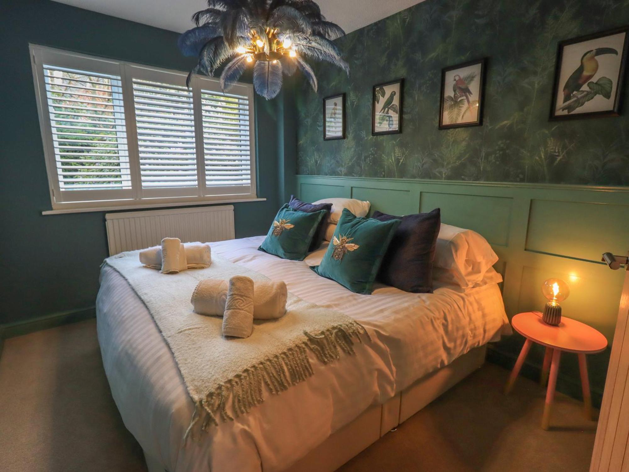 Tipsy Bee Villa Windermere Bagian luar foto